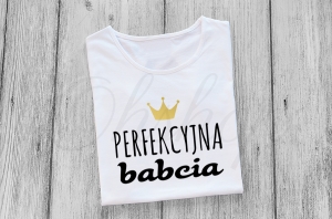 Biała-koszulka-z-nadrukiem-perfekcyjna-babcia