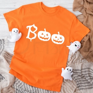 Pomarańczowaa-koszulka-dziecięca-na-halloween-dwie-dynie-boo.webp