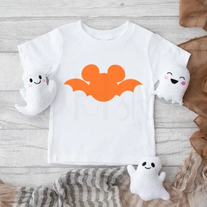 Biała-koszulka-dziecięca-na-halloween-z-nietoperzem.webp
