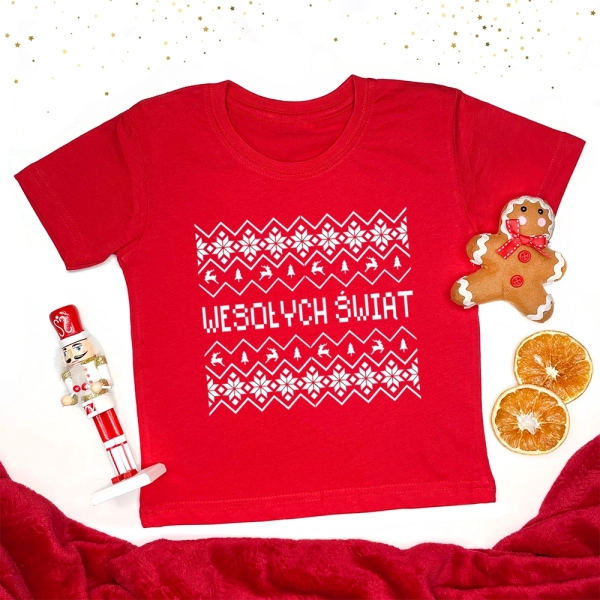 Czerwona-koszulka-dziecięca-z-wzorem-nordyckim.webp