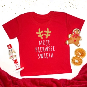 Czerwona-koszulka-dziecięca-moje-pierwsze-święta-rogi.webp