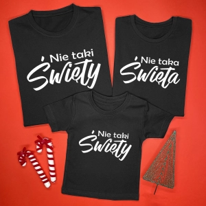 Czarne-koszulki-komplet-rodzinny-nie-taka-święta-nie-taki-święty.webp