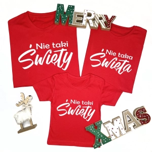 Czerwone-koszulki-komplet-rodzinny-nie-taka-święta-nie-taki-święty.webp