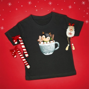 Czarna-koszulka-dziecięca-merry-christmas-kubeczek.webp