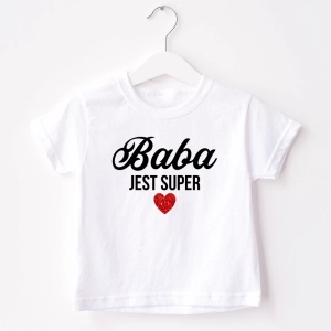 Biała-koszulka-dziecięca-baba-jest-super.webp