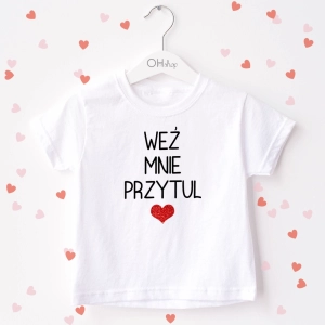 Biała-koszulka-dziecięca-wez-mnie-przytul.webp