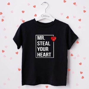 Czarna-koszulka-dziecięca-steal-your-heart.webp