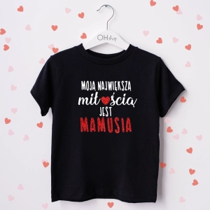 Czarna-koszulka-dziecięca-mamusia-największa-miłość.webp