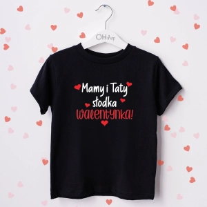 Czarna-koszulka-dziecięca-słodka-walentynka-mamy-i-taty.webp