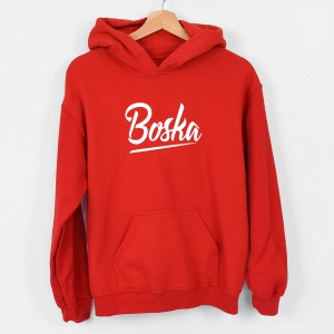 Czerwona-bluza-z-kapturem-boska.webp