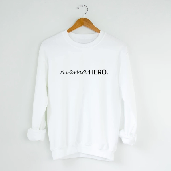 Biała-bluza-mama-hero.webp