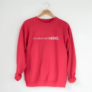 Czerwona-bluza-mama-hero.webp