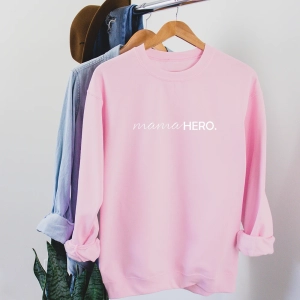 Różowa-bluza-mama-hero.webp