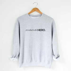 Szara-bluza-mama-hero.webp