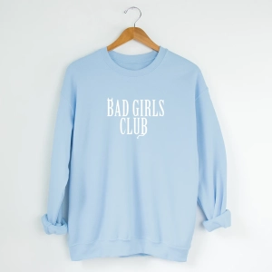 Błękitna-bluza-bad-girls-club.webp