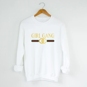 Biała-bluza-girl-gang.webp