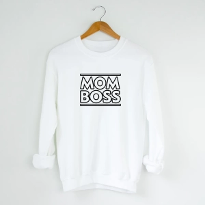 Biała-bluza-mom-boss.webp