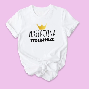 Biała-koszulka-damska-2023-perfekcyjnamama.webp