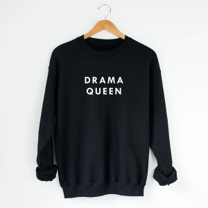 Czarna-bluza-drama-queen.webp