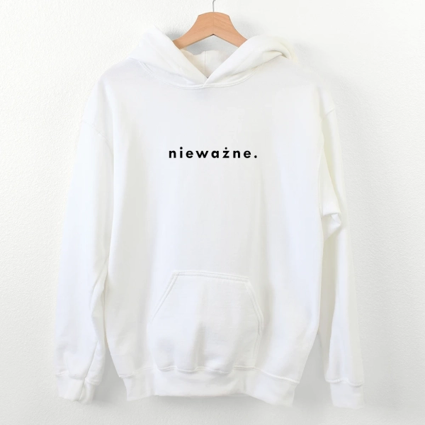 Biała-bluza-damska-z-kapturem-niewazne.webp