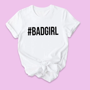 Biała-koszulka-damska-2023-#badgirl.webp