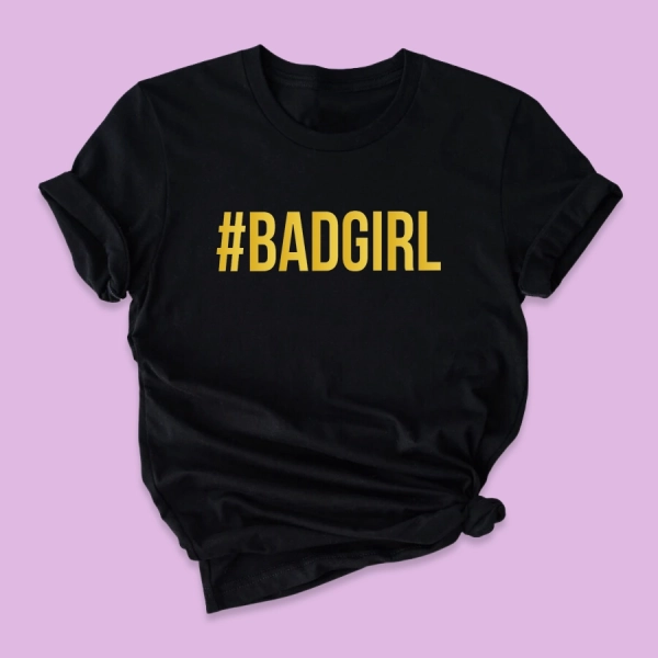 Czarna-koszulka-damska-2023-#badgirl.webp