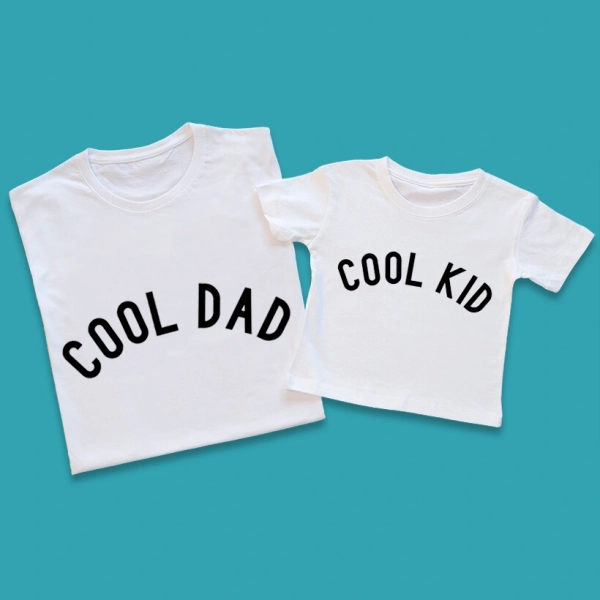 Koszulki-tata-dziecko-cool-białe.webp