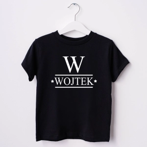 Czarna-koszulka-dziecięca-inicjał.webp