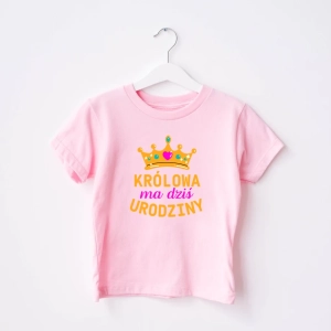 Rozowa-koszulka-dziecięca-królowa-ma-dziś.webp