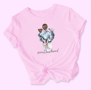 Różowa-koszulka-damska-motherhood.webp