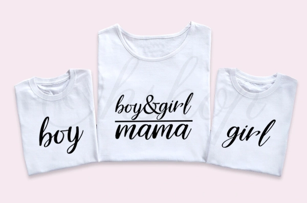 Boy-and-girl-mama-białe-koszulki-dla-mamy-i-dwójki-dzieci.webp