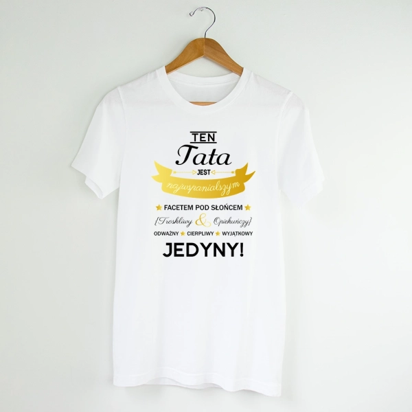 Biała-koszulka-z-nadrukiem-najwspanialszy-tata.webp