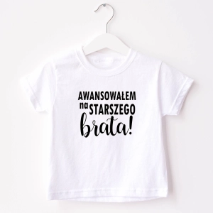 Biała-koszulka-awansowałem-na-starszego-brata.webp