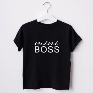 Czarna-koszulka-dziecięca-mini-boss.webp