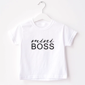 Biała-koszulka-dziecięca-mini-boss.webp