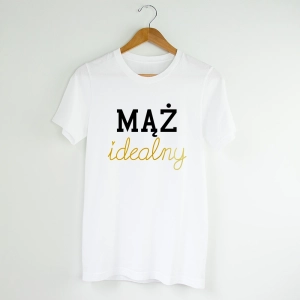 Biała-koszulka-dla-męża-idealnego.webp