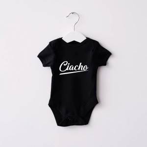 Czarne-body-z-nadrukiem-ciacho.webp