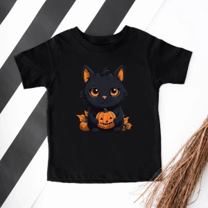 Czarna-koszulka-dziecięca-na-halloween-kot-z-dynią.webp