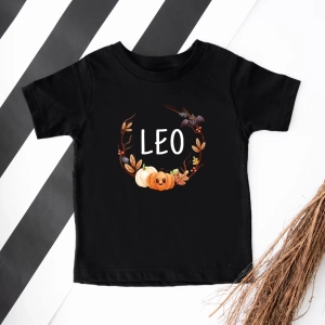 Czarna koszulka halloween-retro-wianek.webp