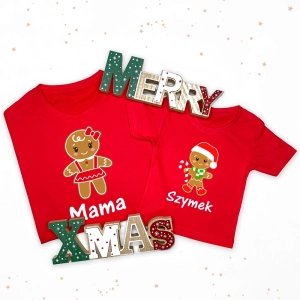 Czerwone-koszulki-mama-syn-ciasteczka-na-święta.webp