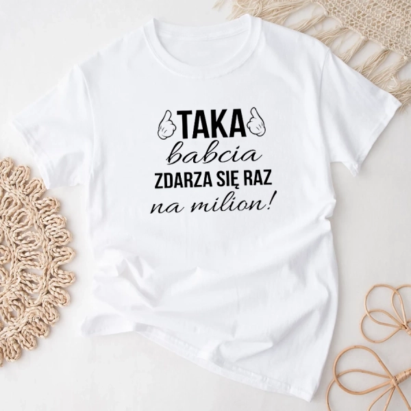 Biała-koszulka-babcia-jedna-na-milion.webp
