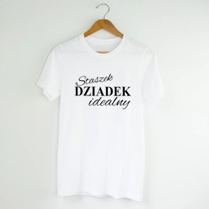 Biała-koszulka-dziadek-idealny-z-imieniem.webp