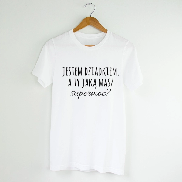 Biała-koszulka-jestem-dziadkiem-mam-supermoc.webp
