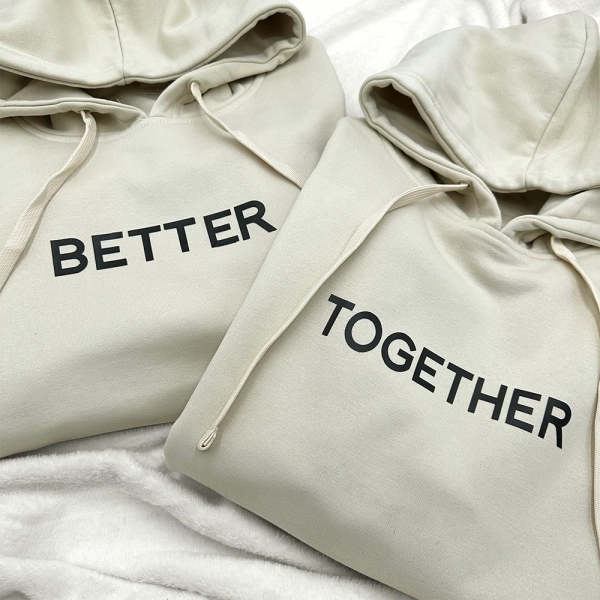 Better-together-bluzy-dla-pary-z-kapturem.webp