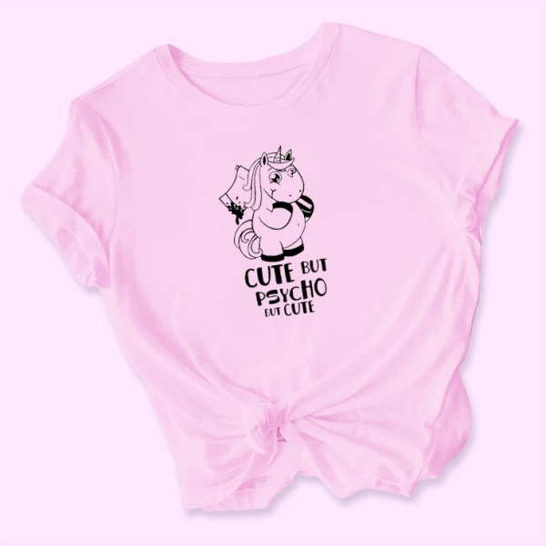 Różowa-koszulka-damska-cute.webp