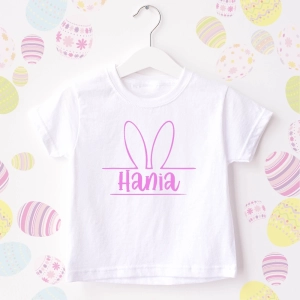 Biała-koszulka-dziecięca-wielkanoc-uszy-zajjączka-imię.webp