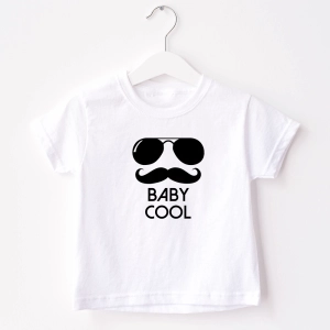 Baby-cool-biała-koszulka-dla-chłopca.webp