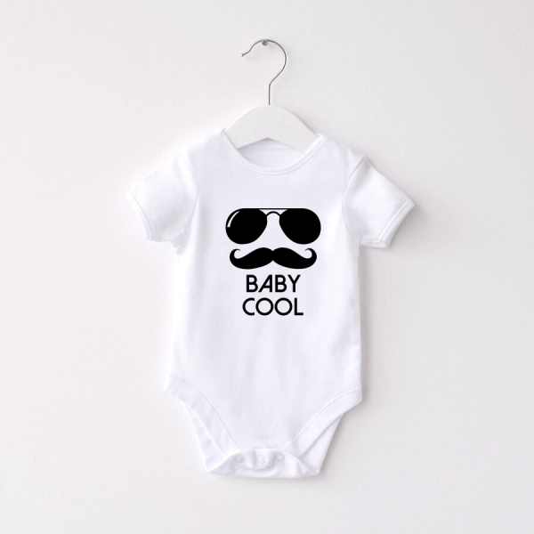 Baby-cool-białe-body-dla-chłopca.webp