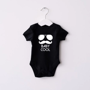Baby-cool-czarne-body-dla-chłopca.webp