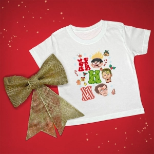 Biała-koszulka-dziecięca-boże-narodzenie-hohoho-kevin.webp